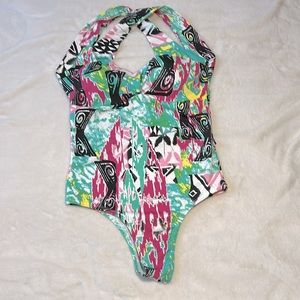 One piece cross shoulder swimsuit